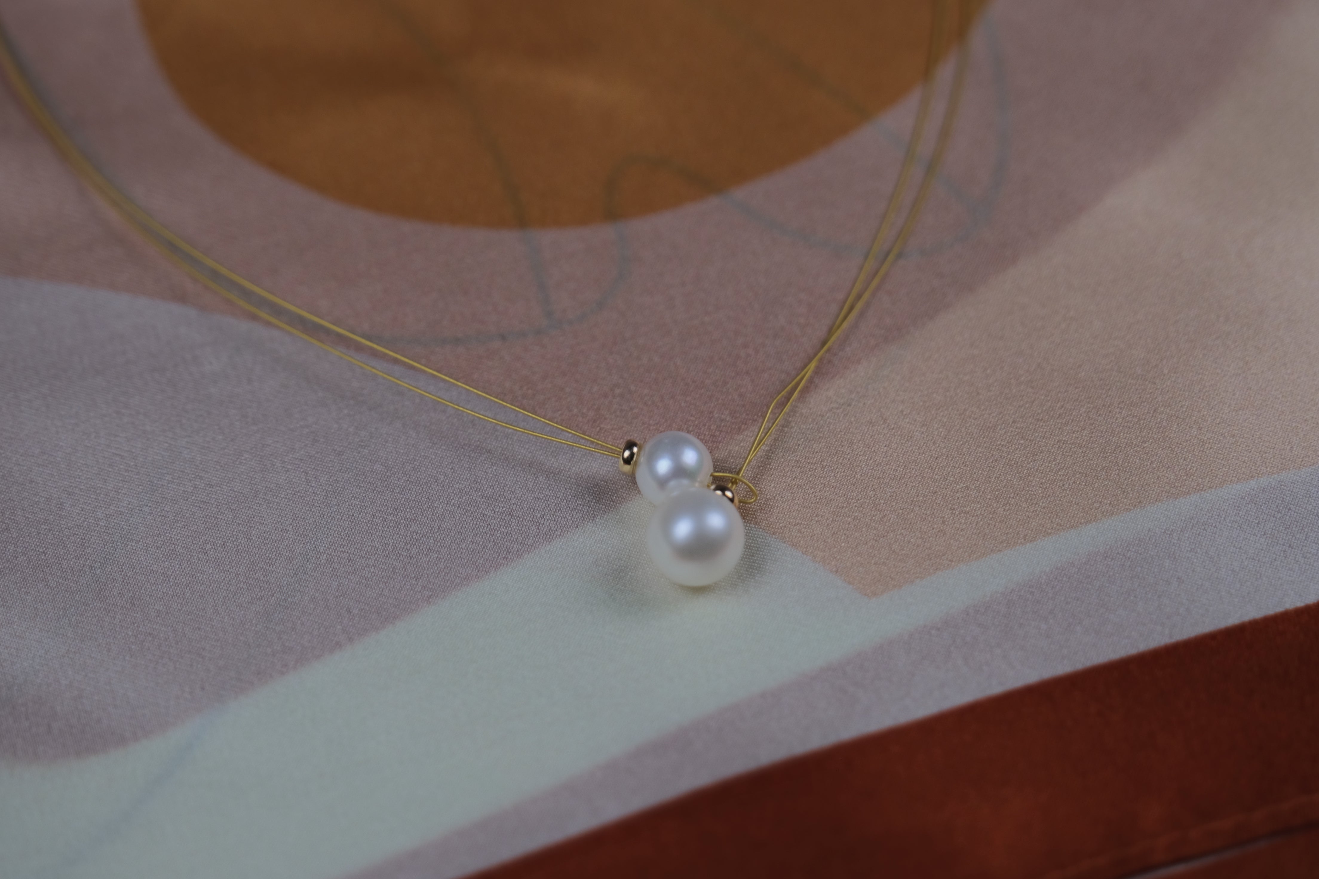 Les Colliers en Perles : L’Élégance Intemporelle qui Sublime Votre Style